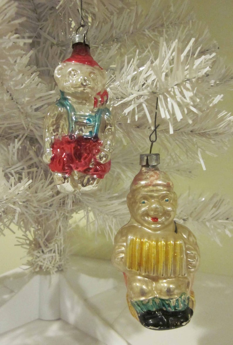 Delightful Western Germany Bear and Accordion Player in Lederhosen Christmas Tree Ornaments Holiday Decoration