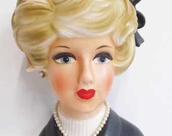 Vaso vintage Napcoware Lady Head da 7 pollici: fioriera anni '60 con gioielli