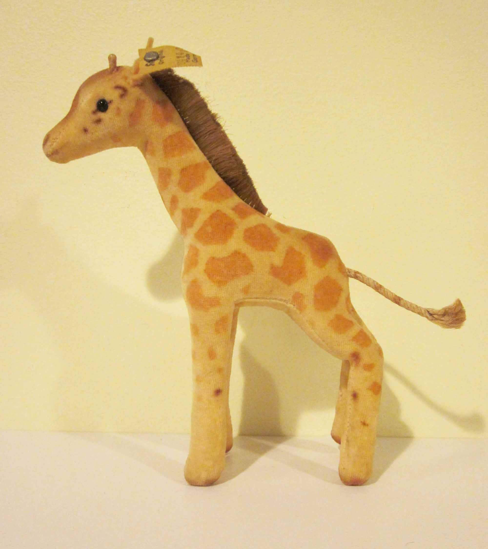 Vintage Steiff Giraffe Plush Toy: 1950s Spotted Velvet, Button