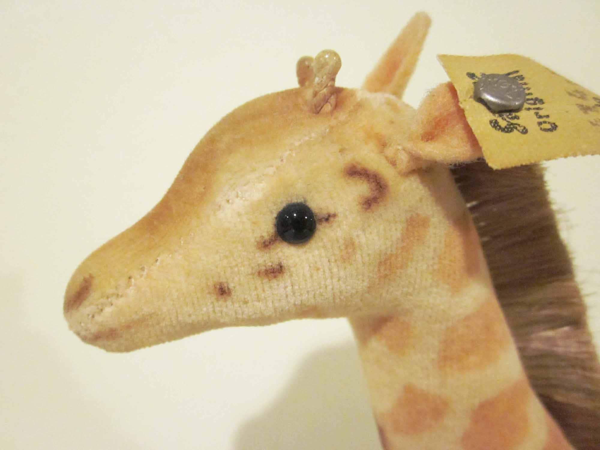 Vintage Steiff Giraffe Plush Toy: 1950s Spotted Velvet, Button