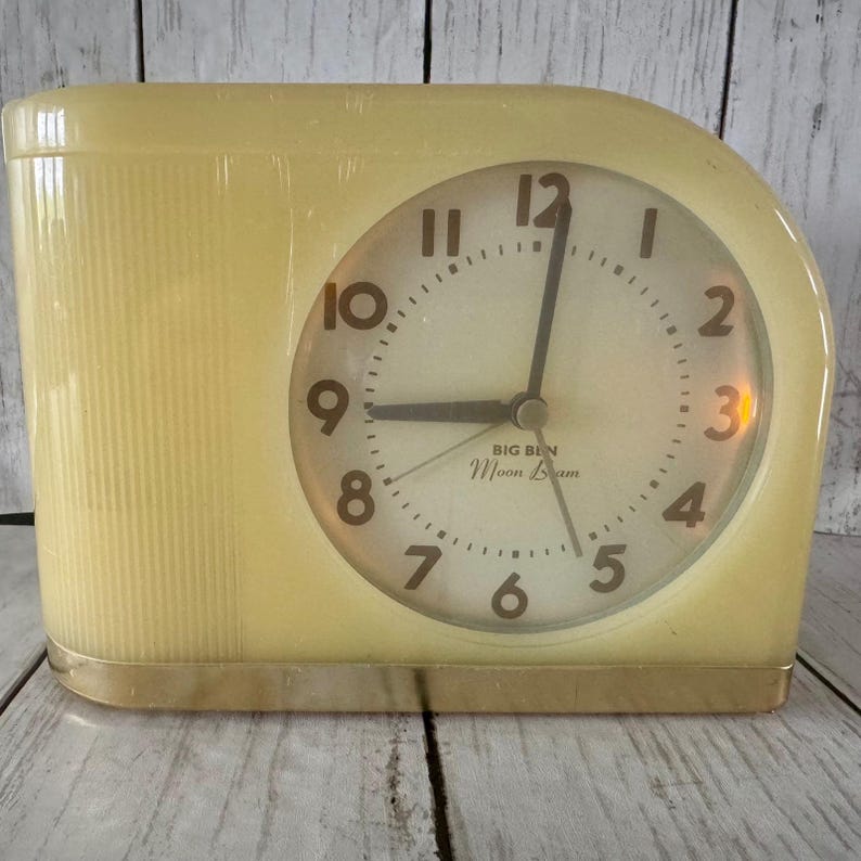 Westclox Yellow Big Ben Moon Beam Clock Cream Art Deco Retro Electric #43000 image 1