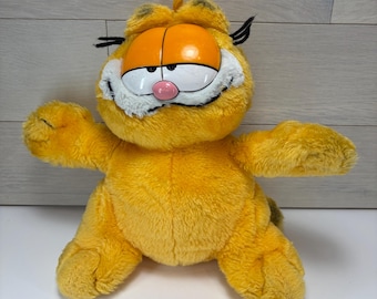 Vintage 80s Garfield Orange Cat Plush - No tag