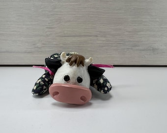Peluche vintage Russ Teeny Beenies con forma de vaca, cabeza de cerámica pintada a mano y tela floral.