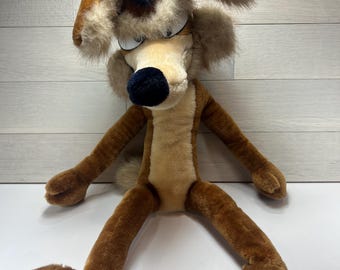 Vintage Large Wile. E Coyote 24” Poseable Plush Doll Mighty Star Warner Bros. 1971 - WITH COSMETIC DAMAGE