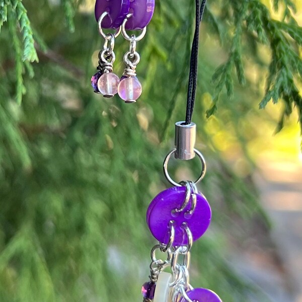 Phone/purse charm, zipper pull or scissor fob and set of earrings with purple and white buttons