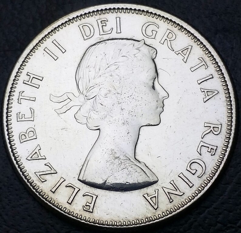 Stocking Stuffer Canada 1961 80/% Silver Half Dollar Great Condition Coin Great Gift Idea Royal Coat of Arms 50 Cents