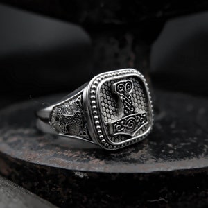Thor&#39;s Hammer Ring, Mjolnir Ring Viking  Ring, Scandinavian Norse Viking Jewelry 925 Sterling Silver