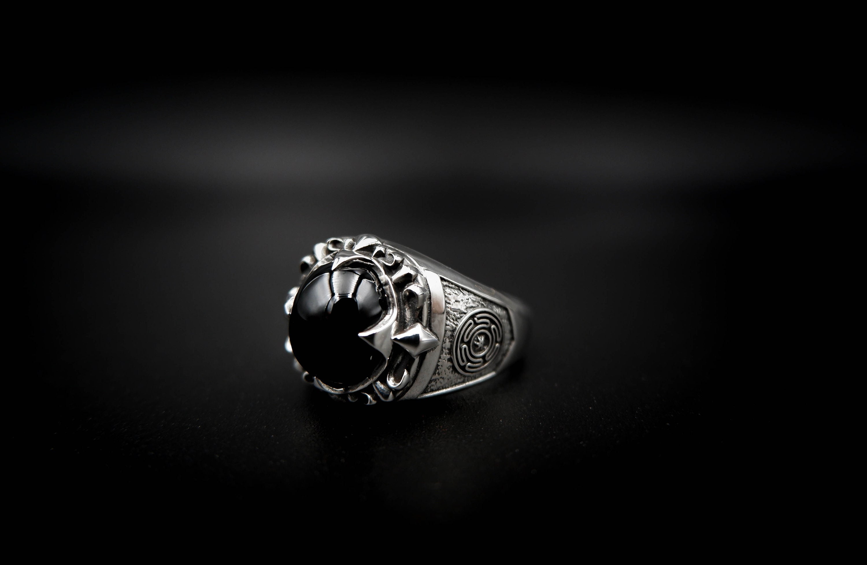 Onyx Wheel of Hecate Ring Hecate's Wheel Ring - Etsy