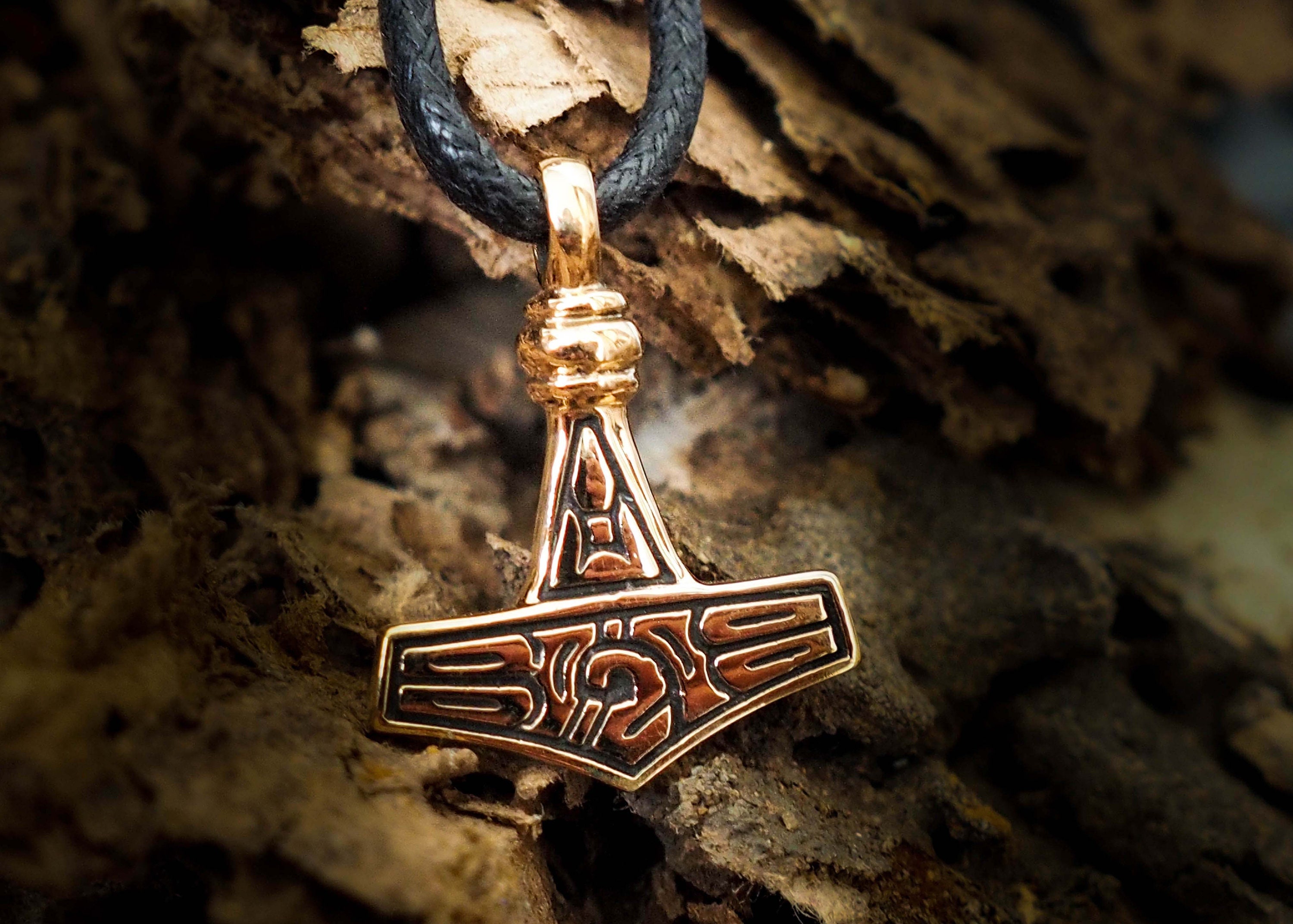 Ancient mjolnir pendant clearance
