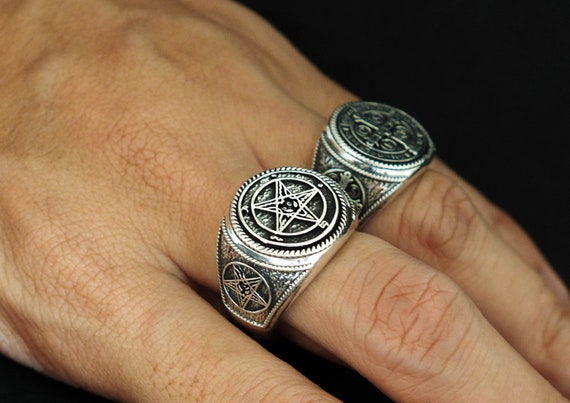 Anillo atlante es satanico hotsell