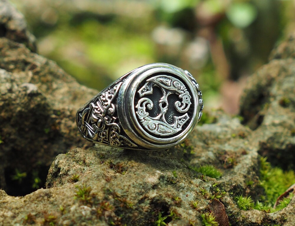 Hugin and Munin Ring Odins Ravens Ring Viking Ring Scandinavian Norse Viking Jewelry with 925 Sterling Silver Hugin and Munin Ring Odins Ravens Ring Viking Ring Scandinavian Norse Viking Jewelry with 925 Sterling Silver