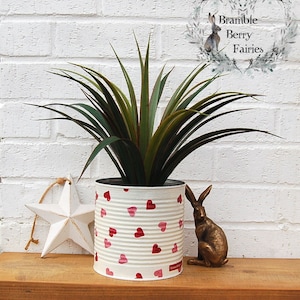 Emma Bridgewater Pink and Red Hearts Decoupage Large Recycled Tins - Make Great Plant Pots or Kitchen Utensil Holders!