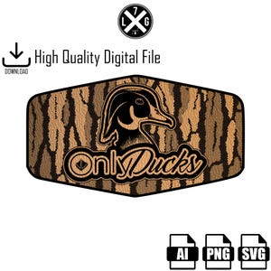 以下が含まれることがあります： アヒルのイラストと「Only Ducks」の文字が入ったデジタルファイルのデザイン。迷彩柄の背景があり、「High Quality Digital File」の文字が含まれています。