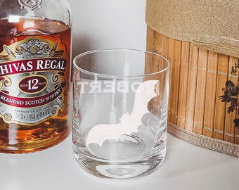 Personalisiertes Whiskyglas mit Name und Fledermaus Motiv Gravur | Whisky Geschenk für Männer mit Wunschgravur
