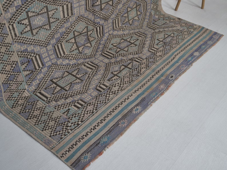 green 5x7 vintage rug + neutral turkish rug+ green handmade rug+ neutral persian rug + green distressed rug + Size 220x150 cm - 7.2x4.9 feet