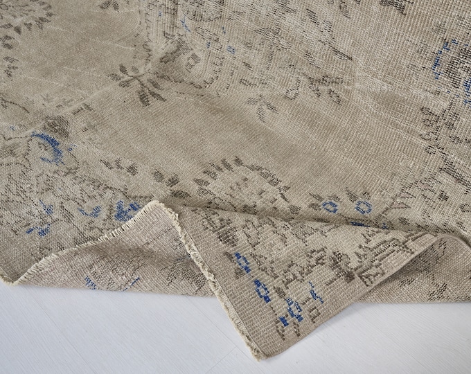 Vintage Turkish Wool Rug 7x9: Distressed Neutral Area Rug - Etsy