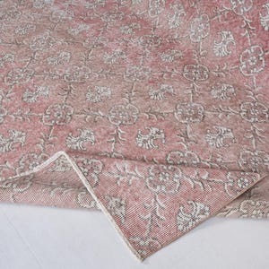 Large Vintage Turkish Rug 7x11 ft: Rose Beige Floral, Worn Boho Decor