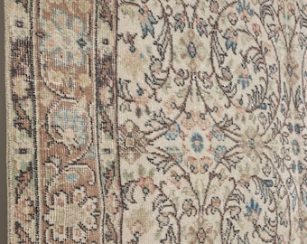 5x9 Vintage Oushak Rug: Neutral Turkish Rug, Low Pile