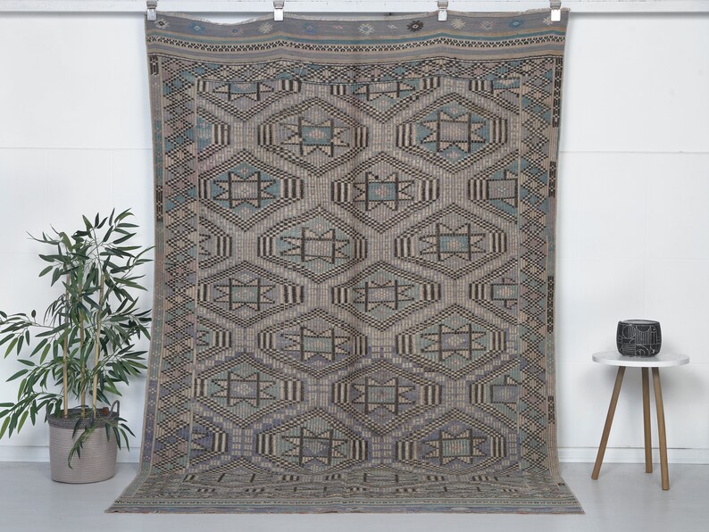 green vintage rug 5x7 + neutral turkish rug+ green handmade rug+ neutral persian rug + green distressed rug + Size 220x150 cm - 7.2x4.9 feet