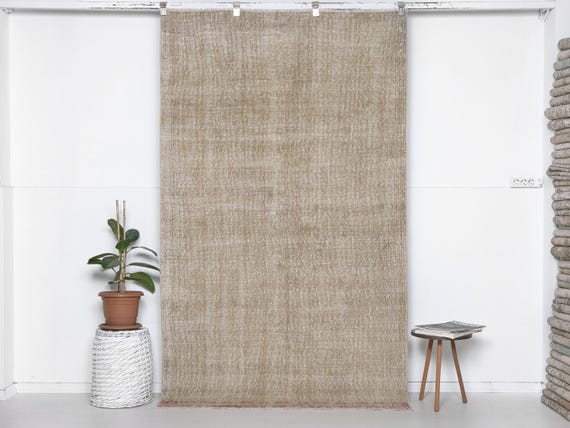 Vintage Oushak Rug: Neutral Beige Handmade Plain Rug (7.7x4.6 ft)