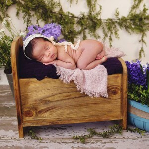 LITTLE TINY BED Wooden Infant Props,Rustic Infant Bed props,Rustic little bed wooden baby bed prop, rustic prop, newborn bed prop,