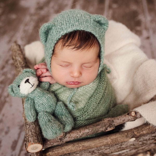 LITTLE LOG CRATE Infant Photography Prop Tiny Wooden Box Prop Rustic Real Log Infant Props