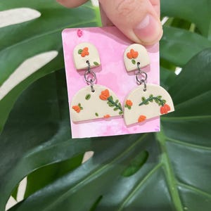 Pendientes elegantes florales perfectos para la primavera lleva un poco de naturaleza en tus orejas
