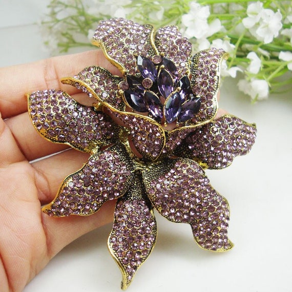 Flower Brooch Pin Fashion Crystal Corsage for Women, Womens Brooches and  Pins, Rhinestone Crystal Brooches for women