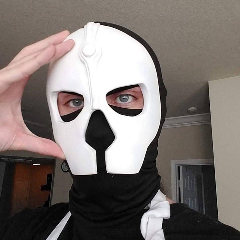Darth Nihilus Mask KOTOR2 V2 Out Now Etsy