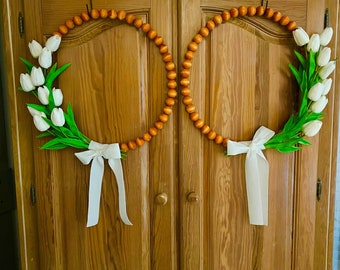 Spring Tulip Wreath, Farmhouse Bead Wreath,Wood Bead Wreath, Mother’s Day Wreath, Minimal Wreath, Front Door Wreath, Real Touch Tulip Wreath