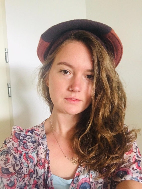 Brown colour-block baret
