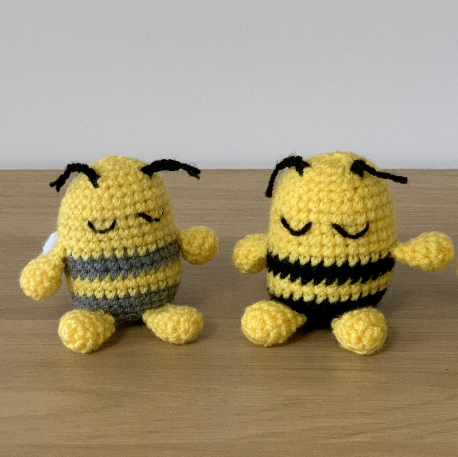 Buzzy Bee Crochet Pattern – Small Bee Crochet PDF Pattern – Pocket Bee ...