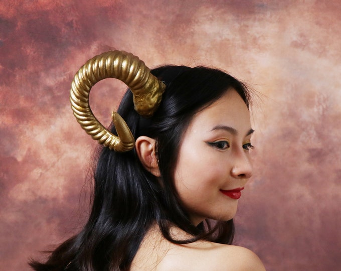 Gold Horn Demon Nymph Ram Horn Headdress Diablo Halloween Costume 【Nalumi】