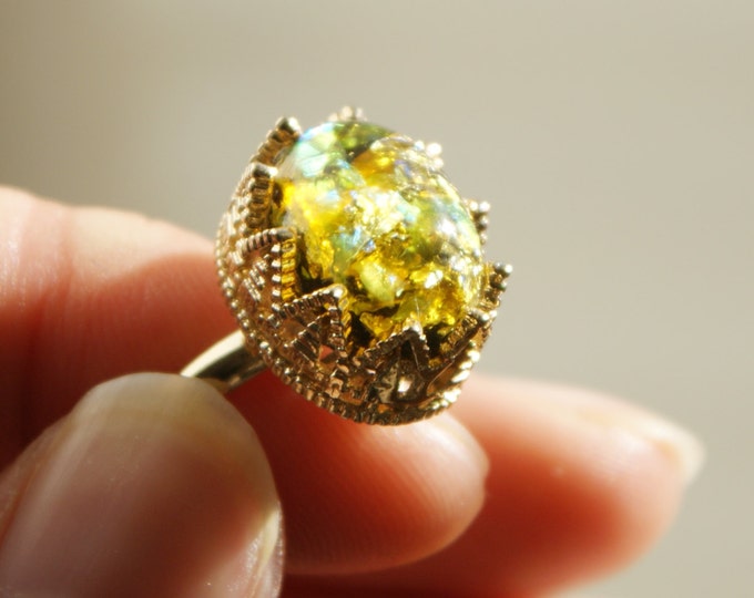 Resin Ring, Silver Gold Plated Crown Oval Seashell Black caldesia Bling