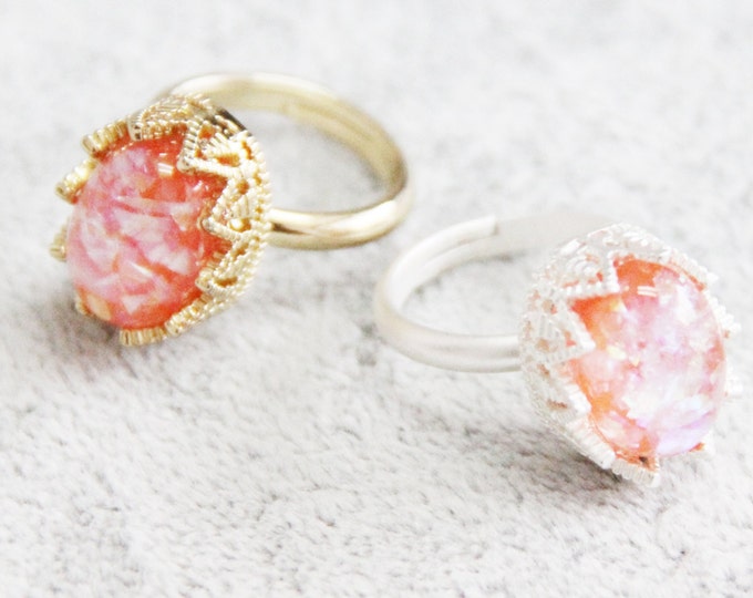 Resin Ring, Silver Gold Plated Crown Oval Seashell Pink caldesia