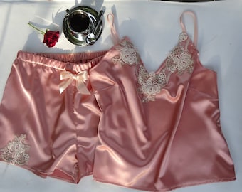 Satin pyjama sets,wedding lingerie,pink lingerie,bridal lingerie, pyjama set