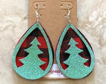 Rojo Buffalo Plaid Pendientes de Navidad; Pendientes de Navidad; Joyería de Navidad; Pendientes de árbol de Navidad; Pendientes de Invierno; Cuero; día festivo