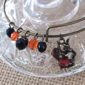 Halloween Jewelry; Halloween Bracelet; Halloween Charm Bracelet; Witch Bracelet;  Witch Charm Bracelet; Halloween Bangle Bracelet