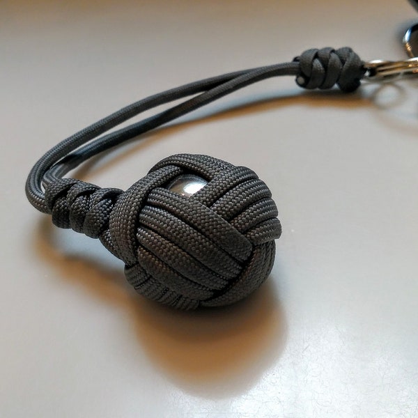 Llavero de paracord con nudo celta (alternativo: Puño de Mono), colores personalizados, hecho a pedido