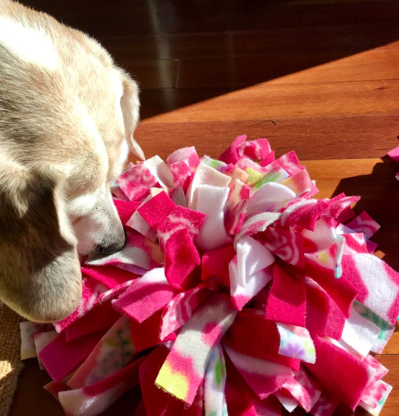 Small Snuffle Mat Small Dog Snuffle mat Small Breed Toy Breed Dog Fun Fleece Toy Stimulation Toy Treat Dispenser