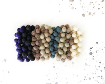80pcs 1cm (0.39 inch) Wholesale Wool Felt Ball Felt Balls Wool Pom Pom Gumball Wholesale Bulk Craft Decoration Beads 1cm (0.39 inch)