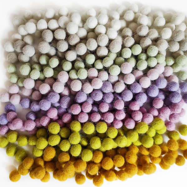 80pcs 1cm (0.39 inch) Wholesale Wool Felt Ball Felt Balls Wool Pom Pom Gumball Wholesale Bulk Craft Decoration Beads 1cm (0.39 inch)