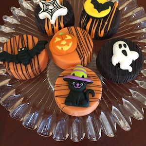 Halloween Chocolate Covered Double Stuffed Oreo Cookies(1 Doz)/Party Treats/Halloween Parties/Team Treats/Oct Birthday Parties