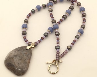 Lilac Gemstone Pendant Necklace: Vintage Style Pearl & Crystal Beaded Strand