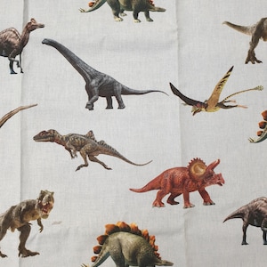 Dinosaur fabric UK 100% Cotton Material Fat quarter Patchwork Pre-historic Extinct Tyranosaurus Rex Triceratops Stegosaurus Pterodactyl