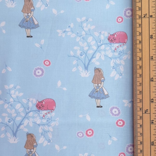 Alice in Wonderland fabric UK Fat Quarter 20" x 22" or 50cm x 56cm 100% Cotton White Rabbit Cheshire Cat Material Classic