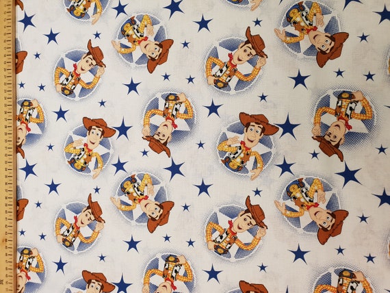 Dumbo elephant fabric 100/% COTTON METRE MATERIAL Timothy mouse flying Disney