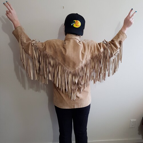 Vintage tan leather fringe jacket, leather ranch fringe jacket, beige leather coat, 80 s shops clothing, 80 s leather, size men's small, women's M