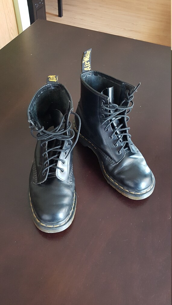 Vintage Doc Martens, 90s Doc Martens, black Doc Ma