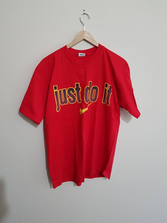 red nike just do it shirt
